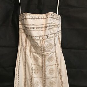 Black house white market